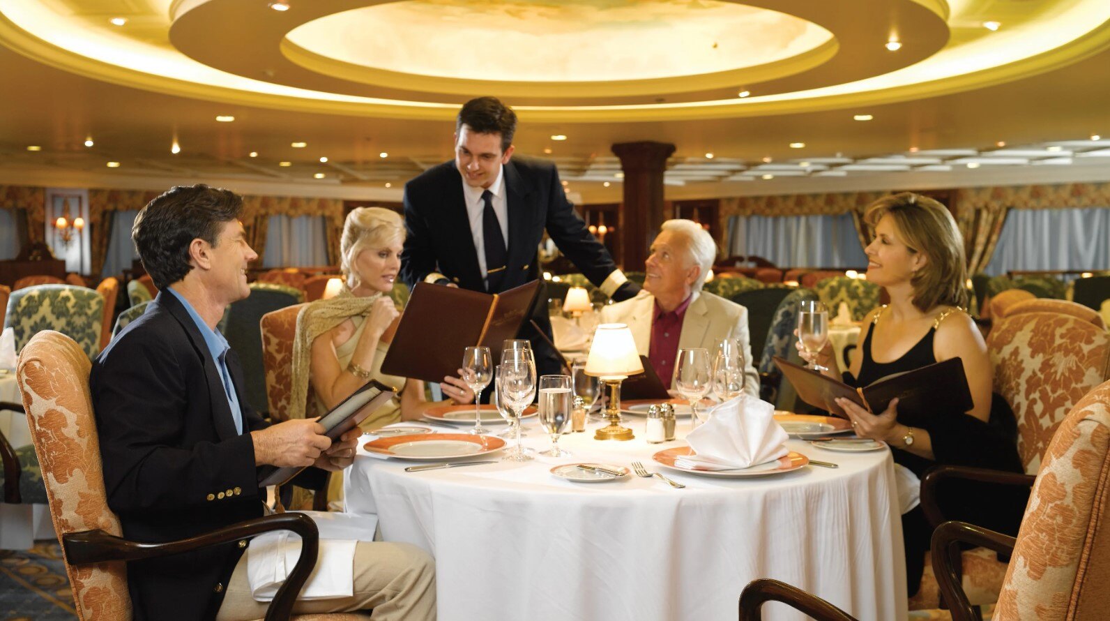 Business Cruise Dining