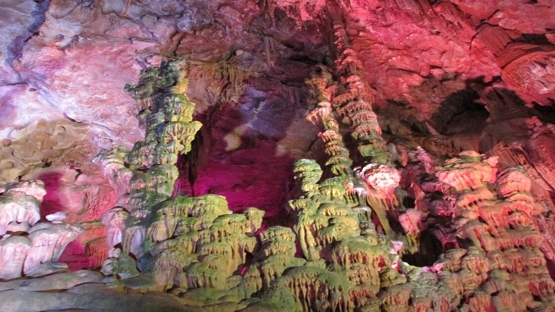 Canelobre Caves