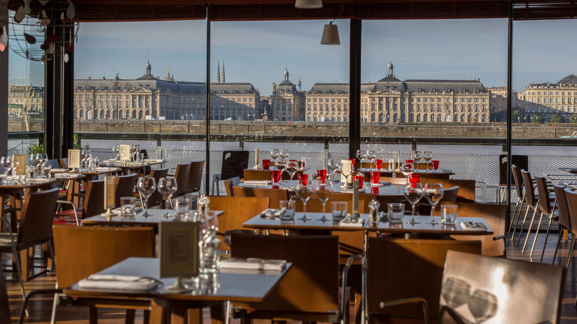 Garonne riverside bistro