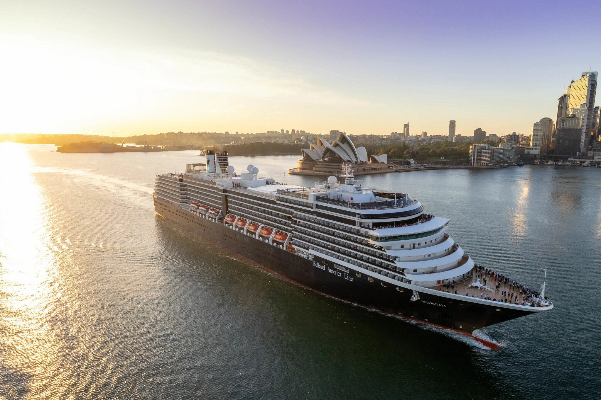 HAL Noordam in Sydney