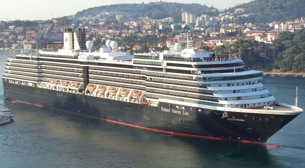 Holland America Returns to Ocho Rios