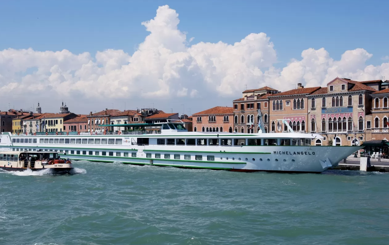 Italy River Cruise