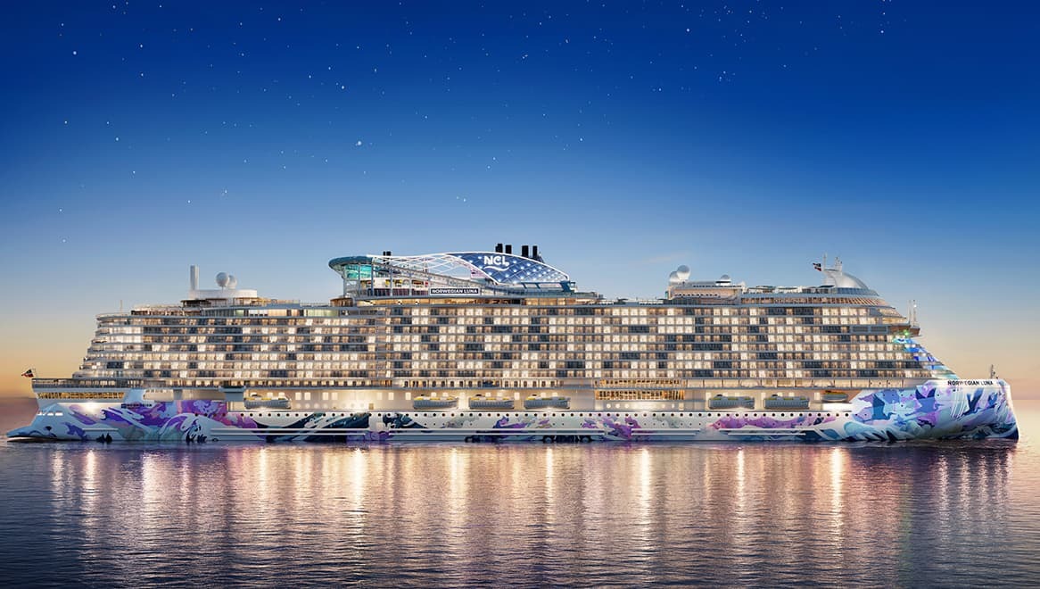 Norwegian Luna Cruise Ship