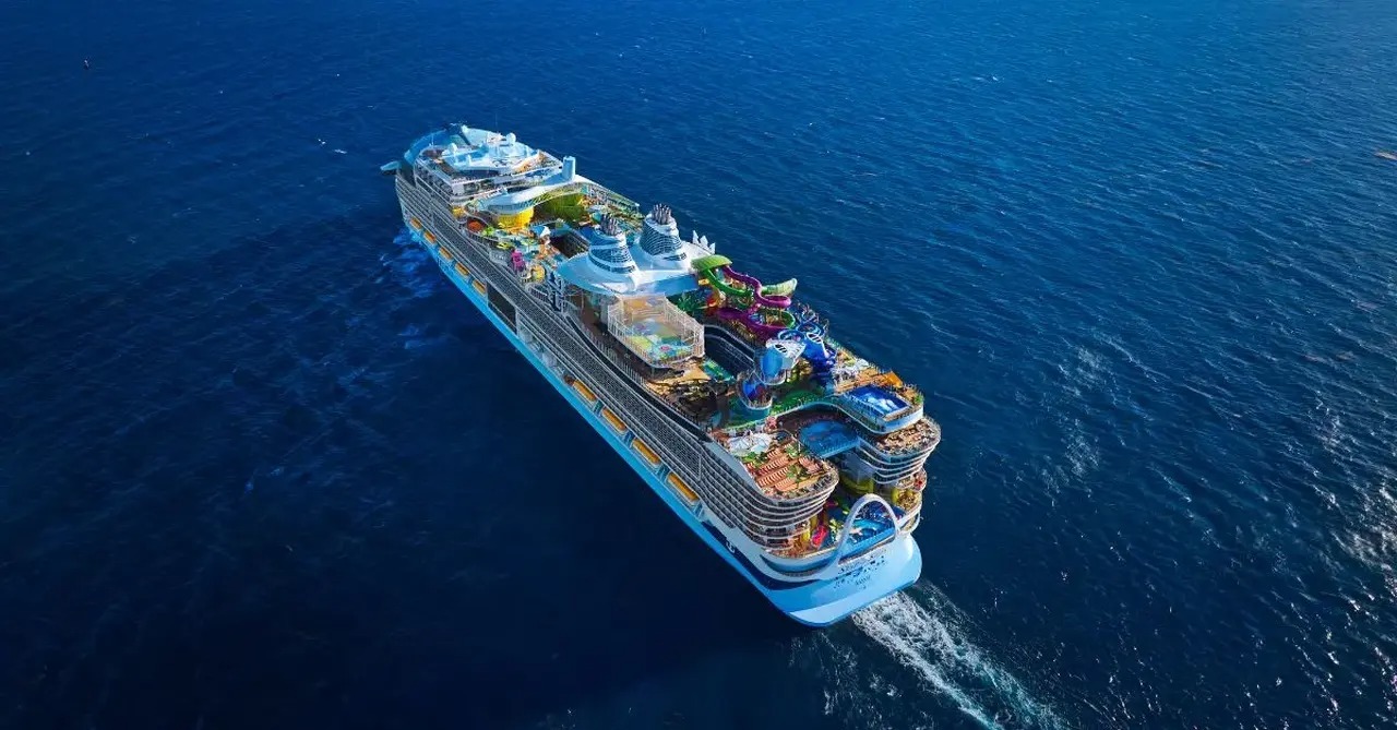 Royal Caribbean Group unveils Santorini beach club