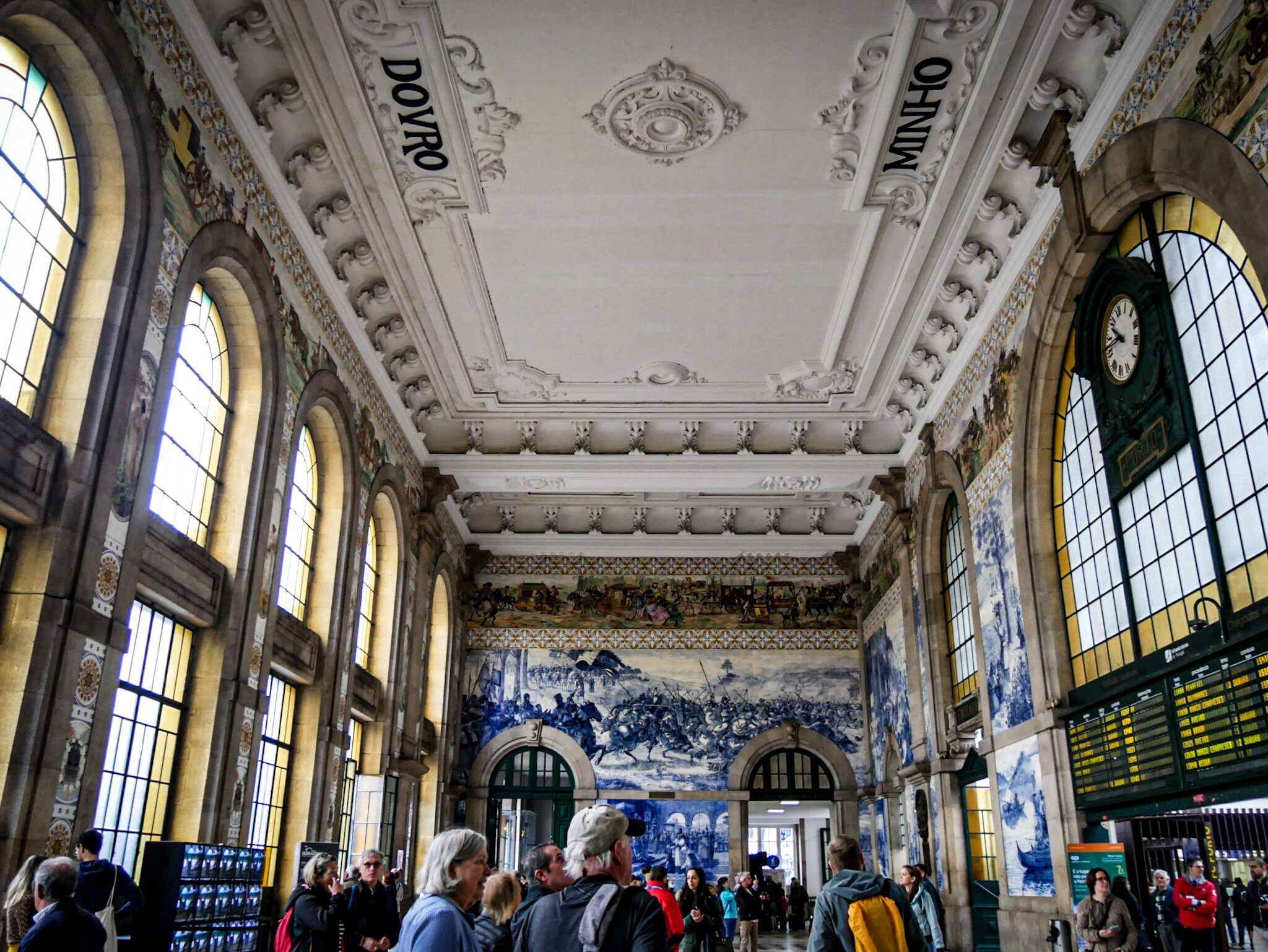 São Bento Railway Station