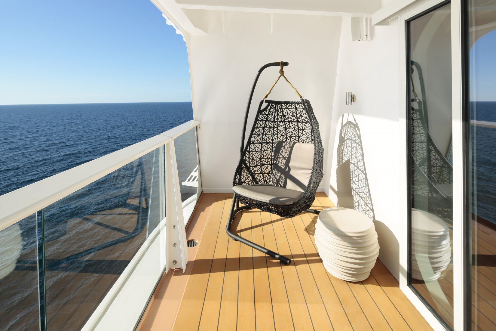 cruise balcony cabin