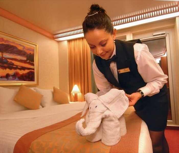 cruise cabin steward