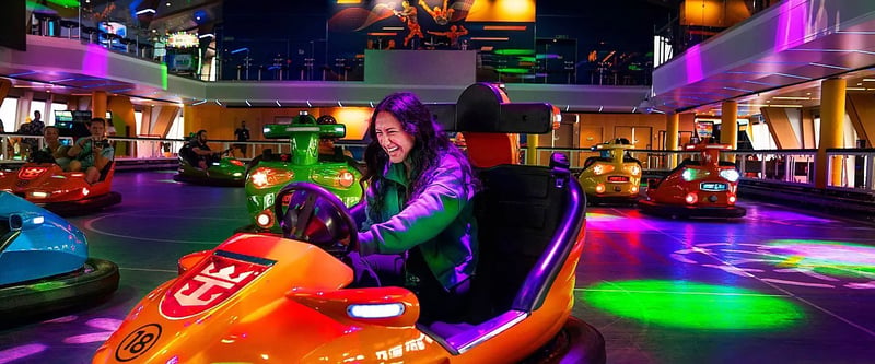 girl_riding_bumpercar _in_playing_zone